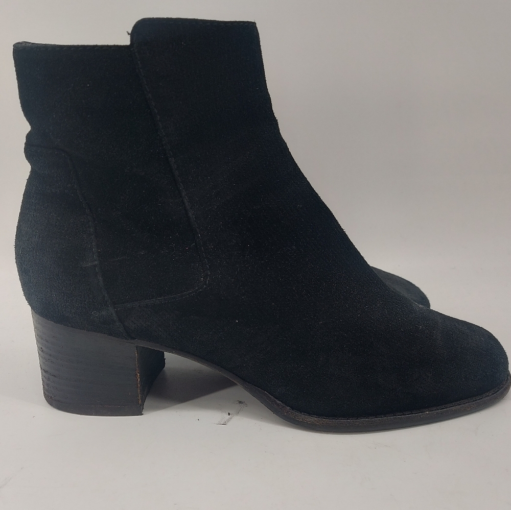 Aquatalia Black Suede Ankle Boots Made in Italy Size 8.5 Block Heel